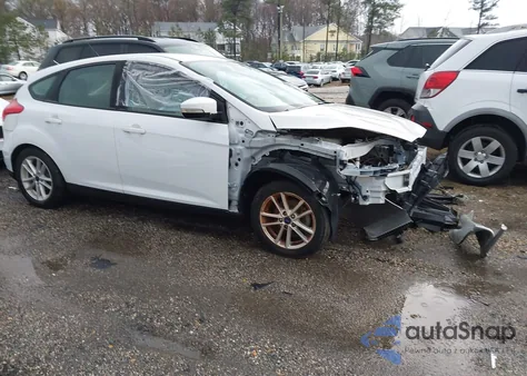 2017 Ford Focus Se z USA, uszkodzony, nr VIN 1FADP3K21HL202858